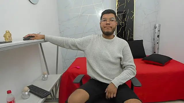 ian tomson online show from November 11, 3:55 am