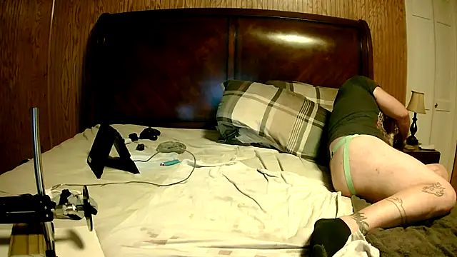 Cummerforyouu2 online show from December 13, 7:53 pm