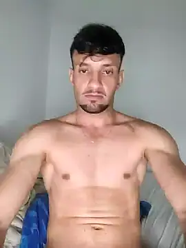 Robertao20cm online show from December 7, 8:05 pm