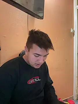 lacikaboyy online show from December 27, 5:05 pm