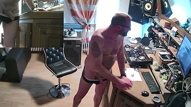 rosaeichel online show from February 12, 2:06 am