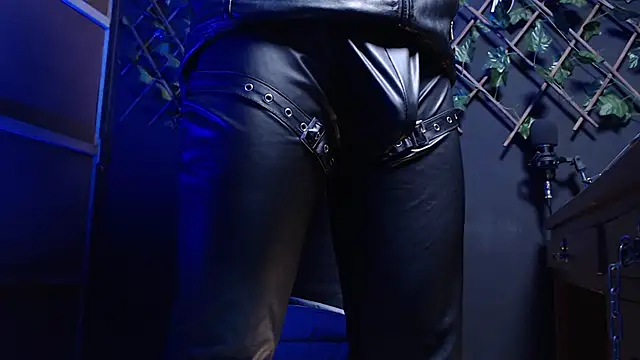 Dicaprioo  online show from November 26, 5:43 am