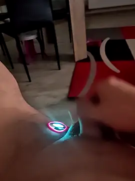 Szeltolo001 online show from February 5, 3:02 am