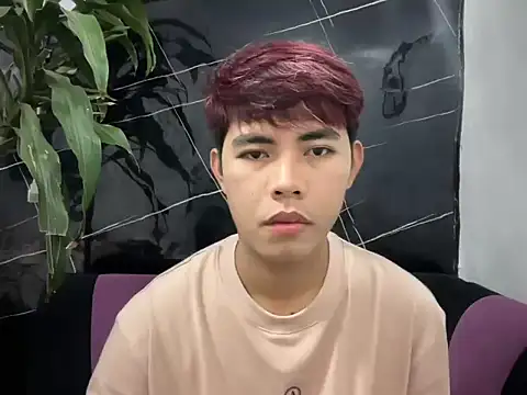 hoenika online show from April 26, 8:27 pm