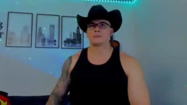 seancarreraa online show from February 9, 8:24 pm