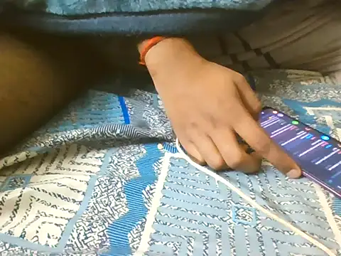 Snapshot of Dusky_Aarav chatting on October 9, 11:48 am Dusky Aarav online show from October 9, 11:48 am