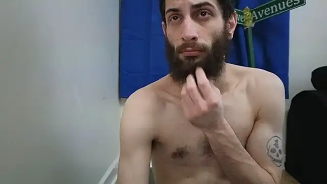 pantslesstraveler plt online show from January 27, 9:00 pm