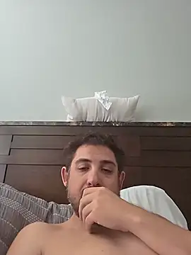 caliguy37 online show from July 28, 7:39 pm