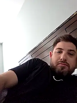 caliguy37 online show from June 25, 6:34 pm
