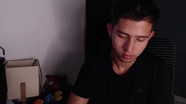 harold 18  online show from April 4, 6:05 pm