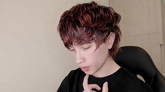 liamelf online show from February 13, 1:56 am