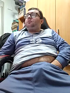 Javier bear online show from March 23, 2:23 pm