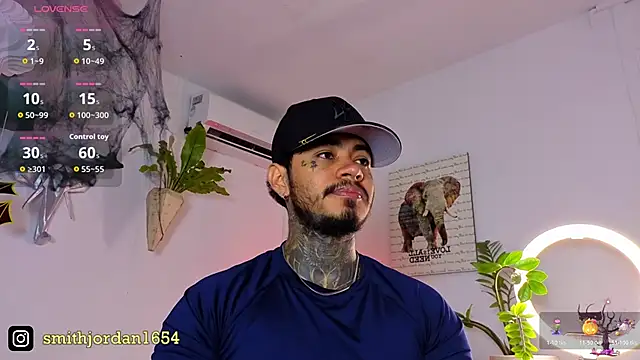 JordanSmiith  online show from October 29, 9:07 pm