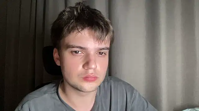 superfluboy  online show from October 29, 9:40 pm