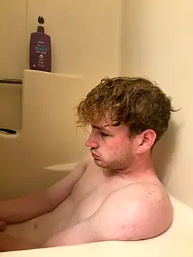 Snapshot of CreamyAustin chatting on October 12, 4:45 pm CreamyAustin online show from October 12, 4:45 pm