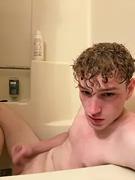 Snapshot of CreamyAustin chatting on September 12, 1:27 am CreamyAustin online show from September 12, 1:27 am