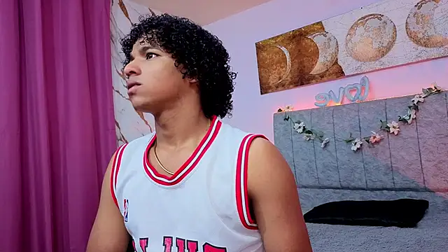 Noah Smith04 online show from March 4, 12:45 pm