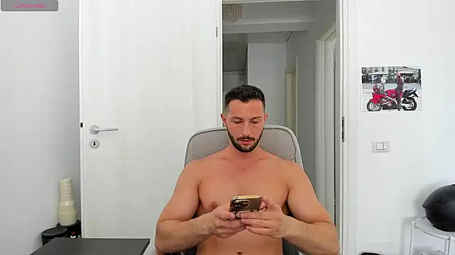 ZackFraser online show from July 26, 9:28 am