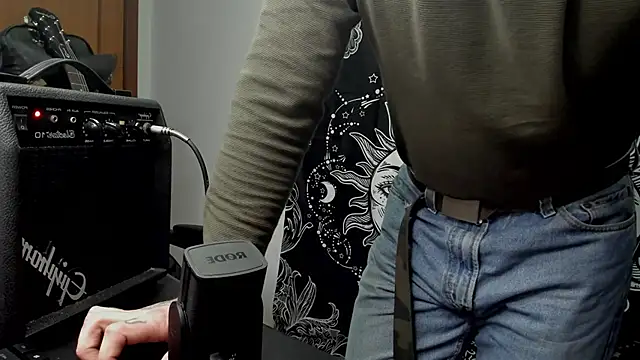 layneinchains online show from December 21, 9:25 pm