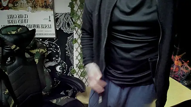 layneinchains online show from January 27, 12:01 am