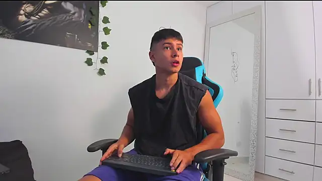 Bray Kevin online show from February 22, 12:05 am