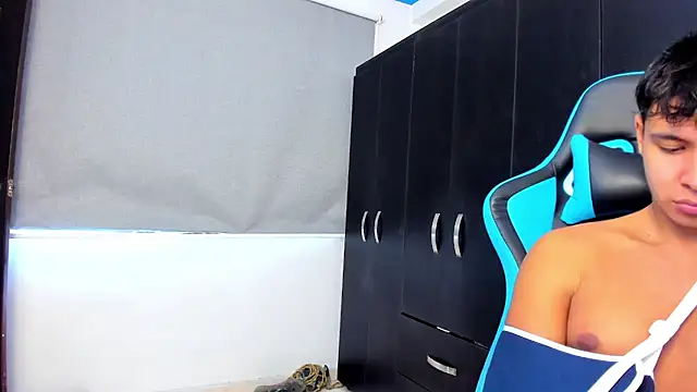 Bray Kevin online show from October 14, 5:53 pm