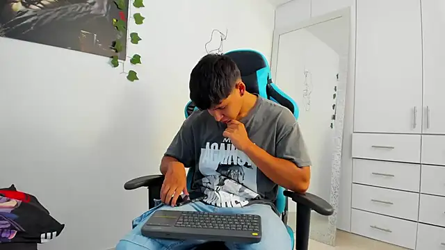 Bray Kevin online show from December 14, 2:53 pm