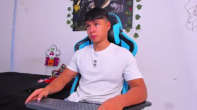 Bray Kevin online show from December 25, 10:59 pm