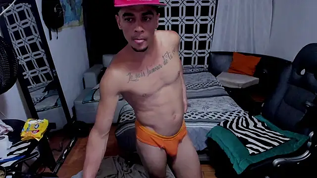 Brunocuttie94 online show from July 7, 10:57 pm