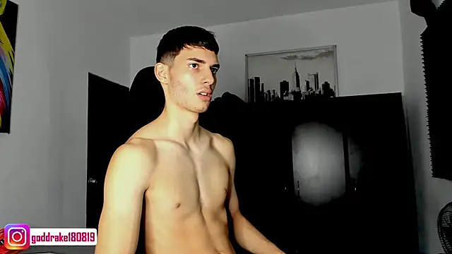 Snapshot of god_drake chatting on December 3, 6:06 pm god drake online show from December 3, 6:06 pm