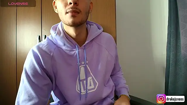 god drake online show from July 25, 11:51 am