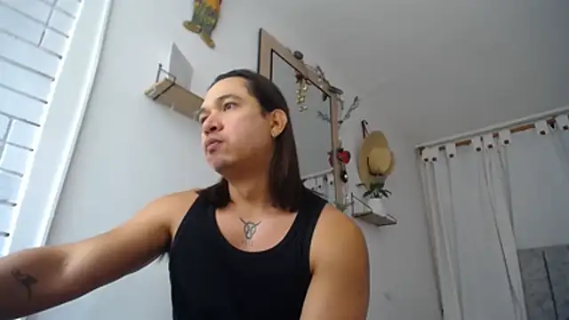 Valerioe online show from December 5, 1:29 pm