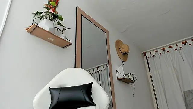 Valerioe online show from October 1, 1:48 pm