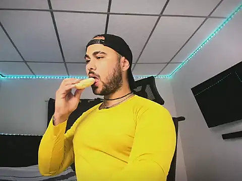 Sebas-hott online show from February 11, 11:54 pm