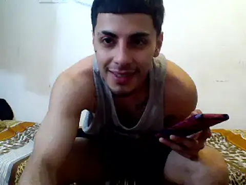 Snapshot of AronFoxx chatting on March 9, 11:03 pm AronFoxx online show from March 9, 11:03 pm