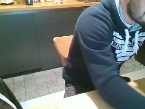 Snapshot of giorgakaci69 chatting on December 4, 1:03 am giorgakaci69 online show from December 4, 1:03 am