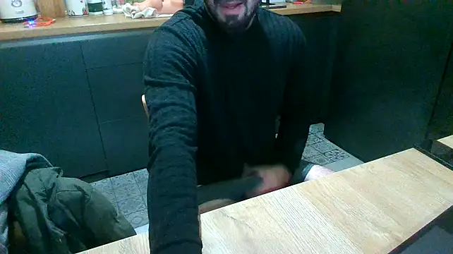 Snapshot of giorgakaci69 chatting on December 31, 12:11 am giorgakaci69 online show from December 31, 12:11 am