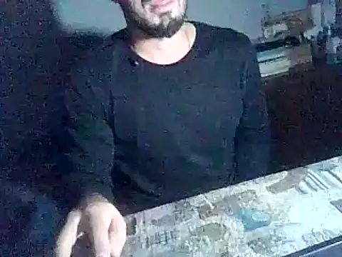 Snapshot of giorgakaci69 chatting on September 23, 9:47 pm giorgakaci69 online show from September 23, 9:47 pm