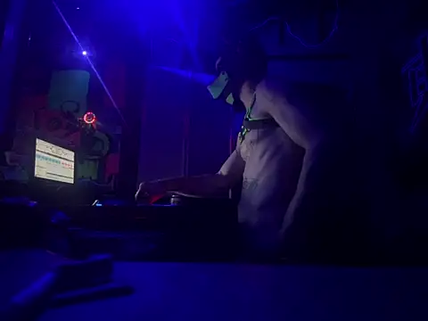 trash4cash online show from May 28, 1:03 am