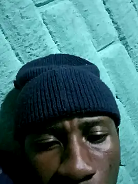 HandsomeBuoyy21 online show from April 12, 1:56 pm