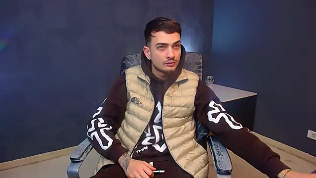 BrandonTate online show from March 2, 4:45 am