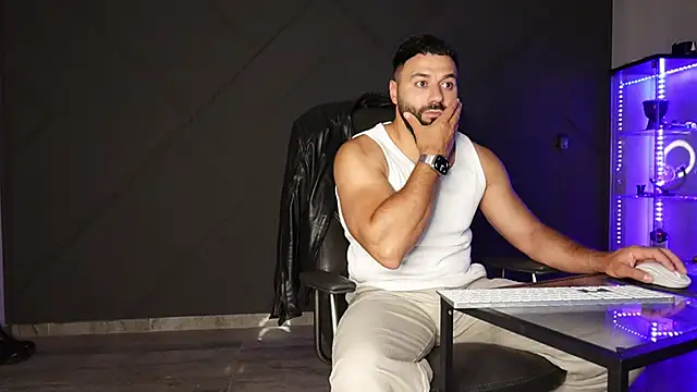 mattmasterss online show from May 24, 8:48 pm