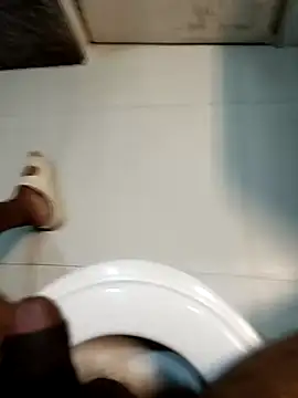 RajeshKumar133476 online show from December 5, 4:20 am