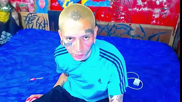 deivid estrada online show from November 5, 4:42 pm