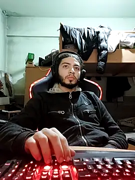 kleineid77 online show from February 9, 4:44 pm