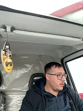 ionut9879 online show from January 22, 7:14 am