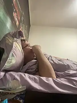 ionut9879 online show from December 27, 9:39 am