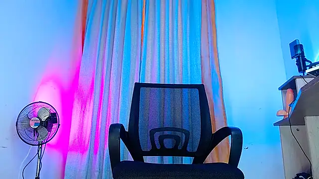 DanteSantoro online show from March 18, 12:41 pm