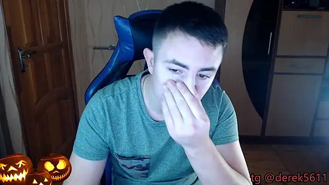 Snapshot of bigmark033 chatting on October 31, 11:30 pm bigmark033 online show from October 31, 11:30 pm