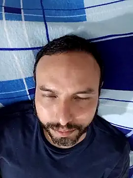 Snapshot of ElSunEagle chatting on January 23, 5:02 am ElSunEagle online show from January 23, 5:02 am